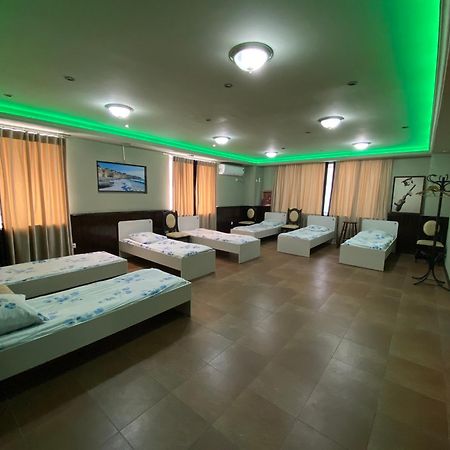 Mang'O Hostel 阿克套 外观 照片