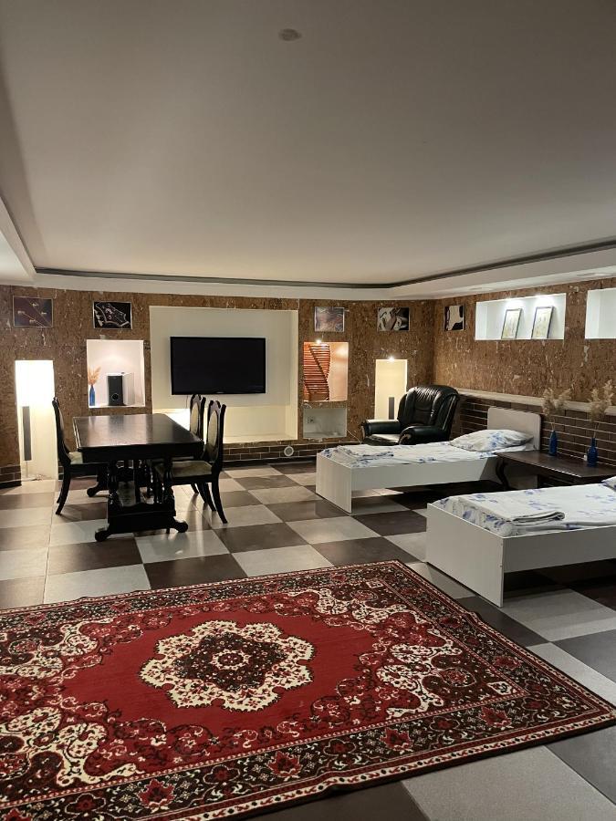 Mang'O Hostel 阿克套 外观 照片