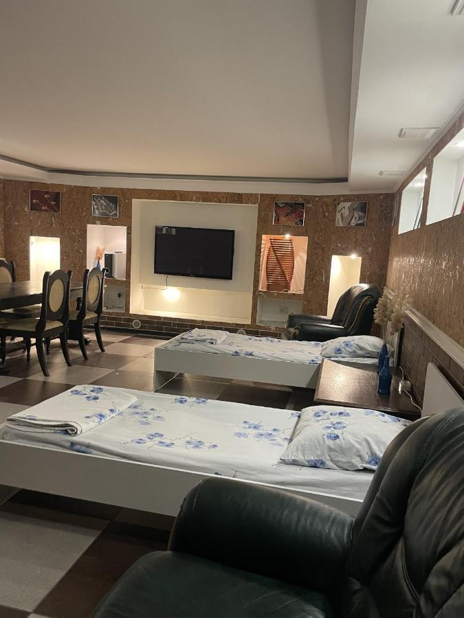 Mang'O Hostel 阿克套 外观 照片