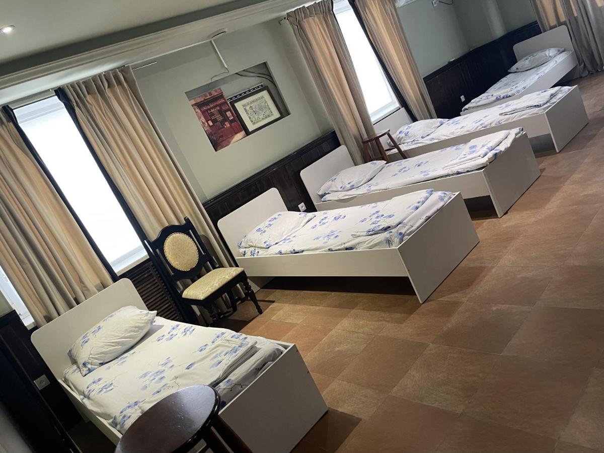 Mang'O Hostel 阿克套 外观 照片