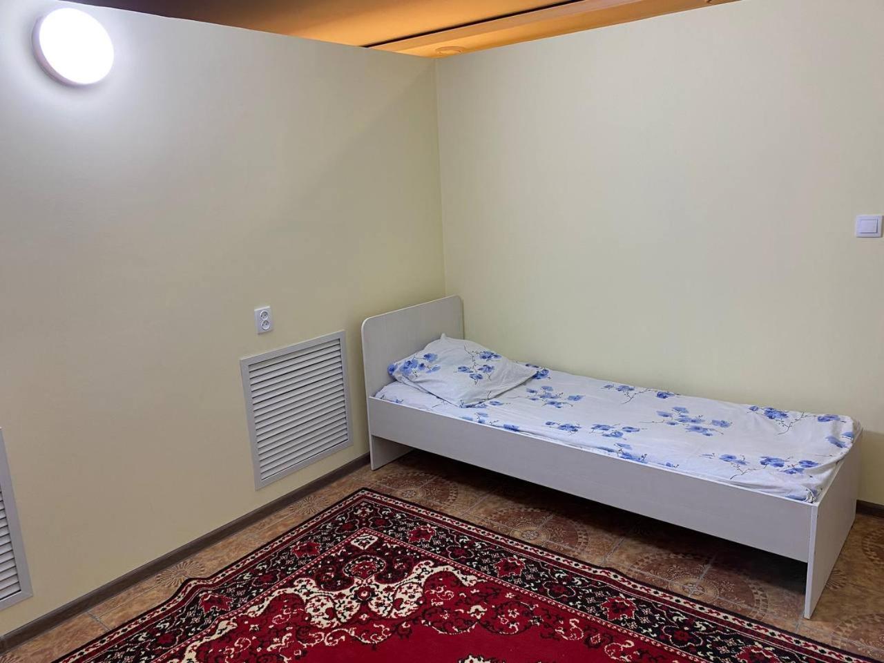 Mang'O Hostel 阿克套 外观 照片