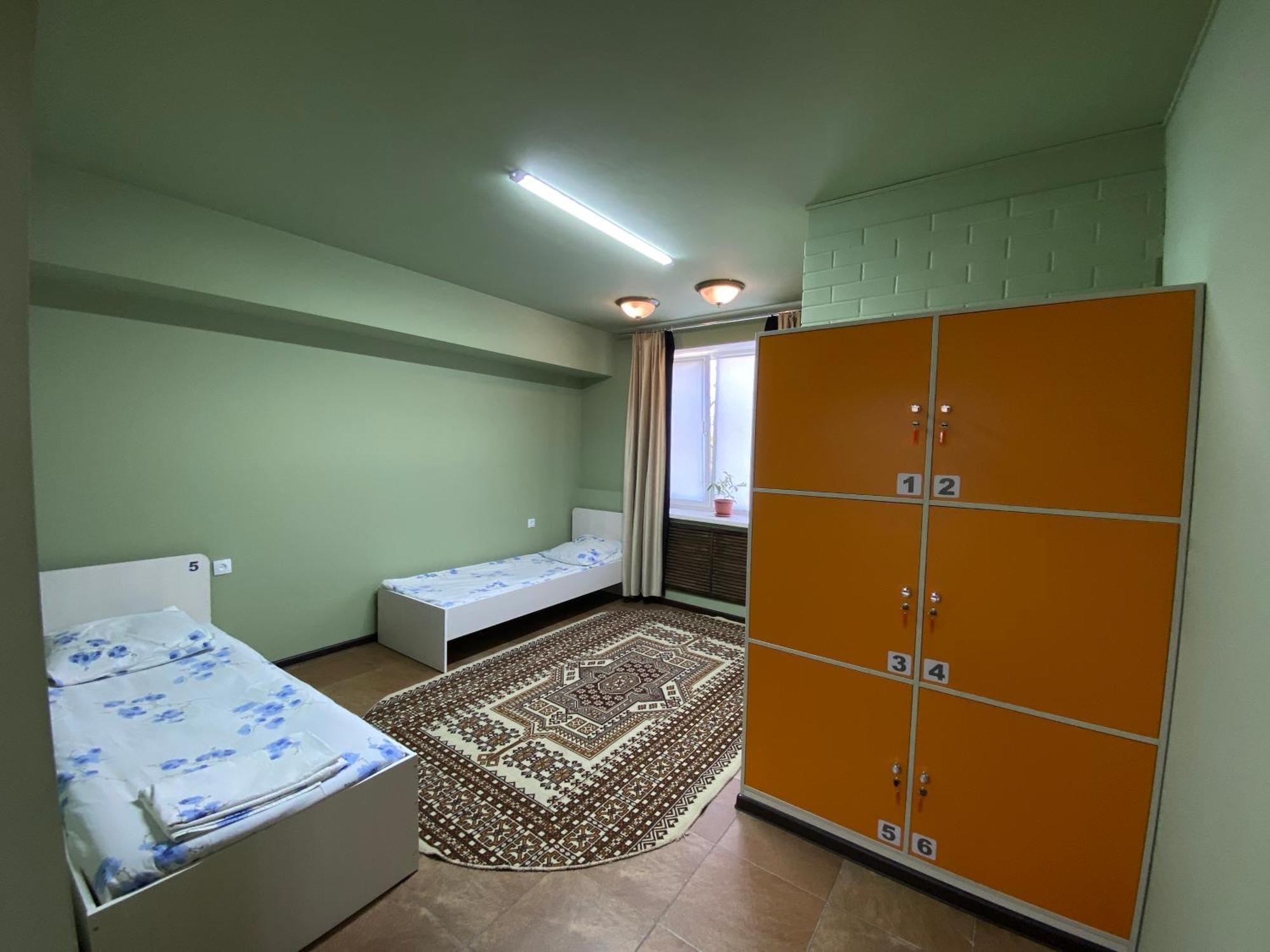 Mang'O Hostel 阿克套 外观 照片
