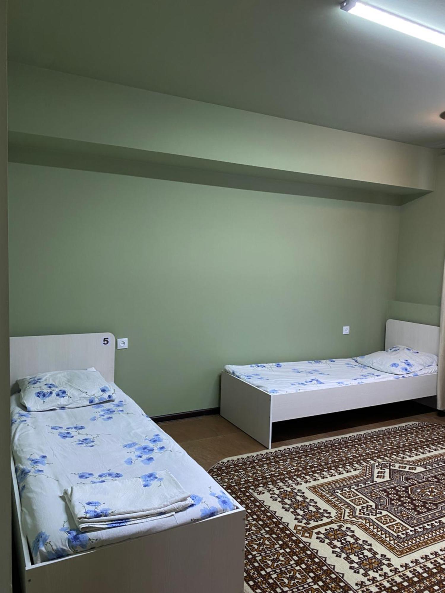 Mang'O Hostel 阿克套 外观 照片