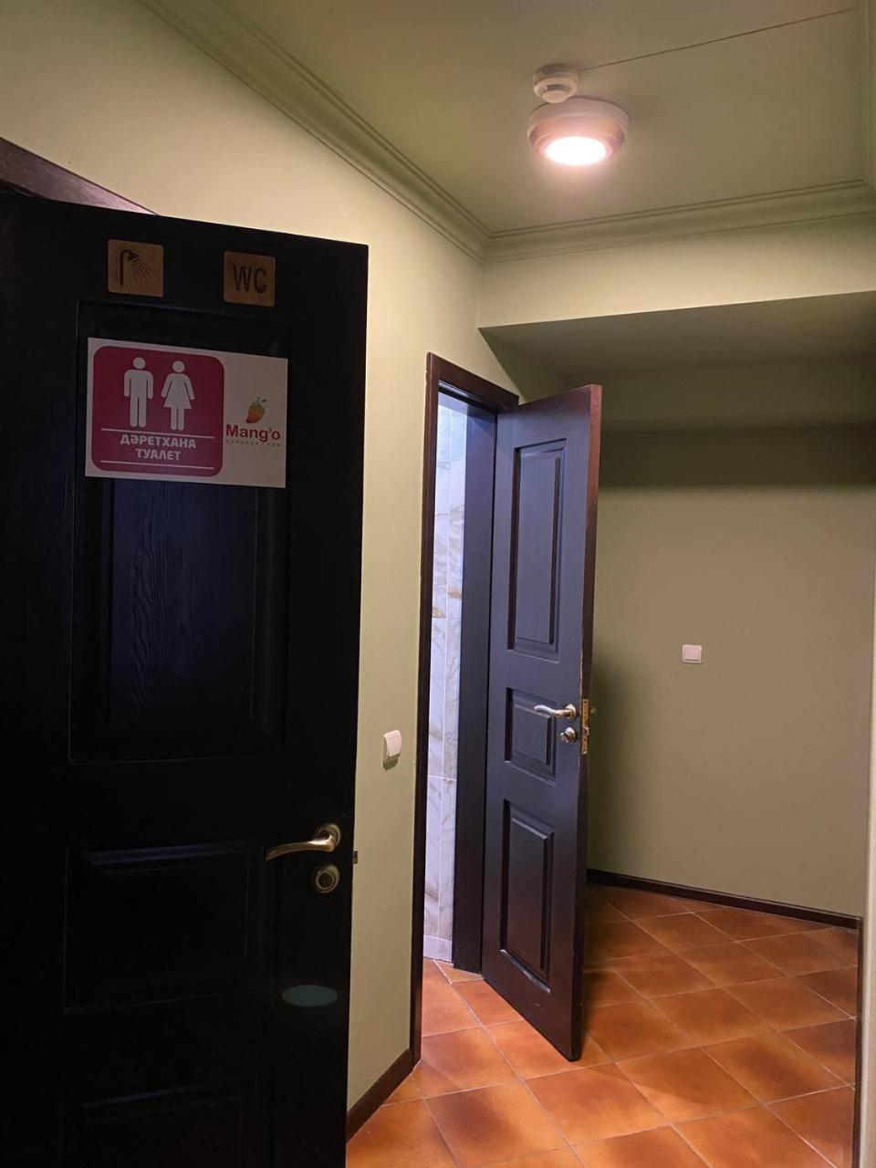 Mang'O Hostel 阿克套 外观 照片