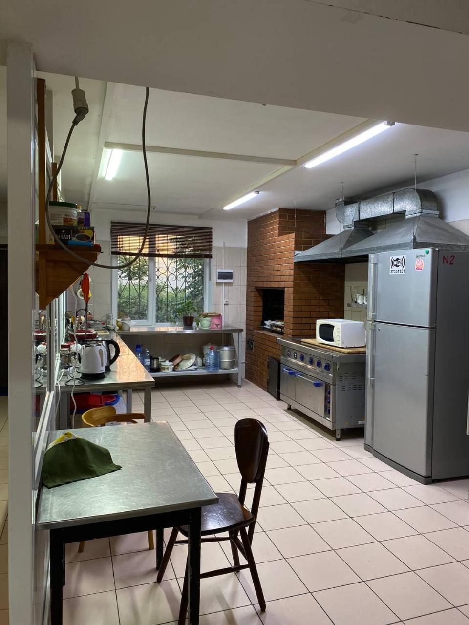 Mang'O Hostel 阿克套 外观 照片